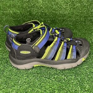 KEEN Newport H2 Black Green Waterproof Sandals Unisex Youth Size 2 Junior